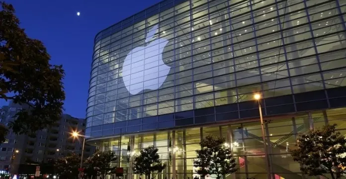 Apple iPhone airlift India 2025
